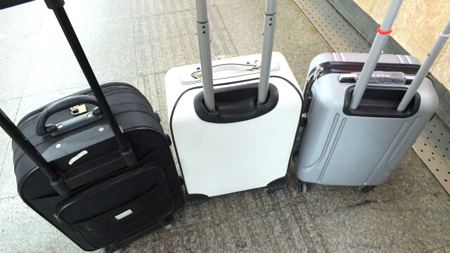 機内持ち込みサイズのスーツケース