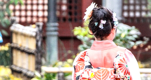 1つ結びのヘアアレンジ